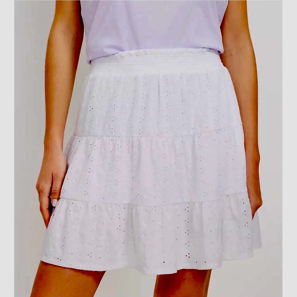 NWOT Loft XS White Eyelet Mini Skirt Tiered Fully Lined Elastic Waist Embroidery